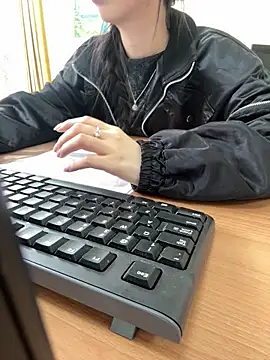 Snapshot of Celeste_SexyY chatting on 2, 3, 2026 Celeste SexyY online show from 2, 3, 2026