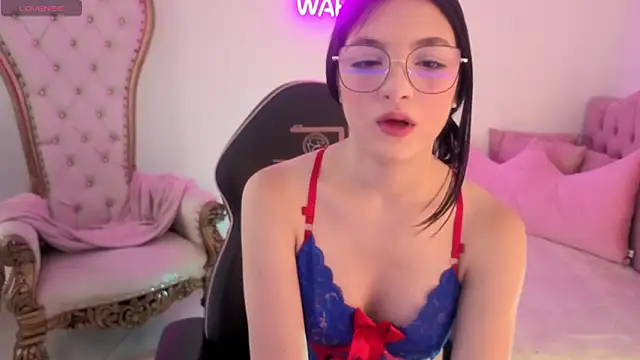 Snapshot of MAHYRA_TAY chatting on 17, 7, 2026 MAHYRA TAY online show from 17, 7, 2026
