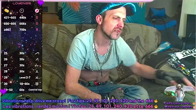 Snapshot of SwatRocShy chatting on 3, 3, 2026 SwatRocShy online show from 3, 3, 2026