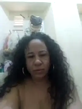 Snapshot of hannah_boscovich chatting on 2, 3, 2026 hannah boscovich online show from 2, 3, 2026