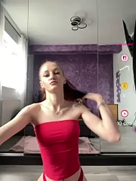 Roxyfoxyyy online show from 19, 5, 2026
