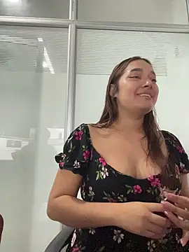 Snapshot of Emily_Harpeer chatting on 30, 3, 2026 Emily Harpeer online show from 30, 3, 2026