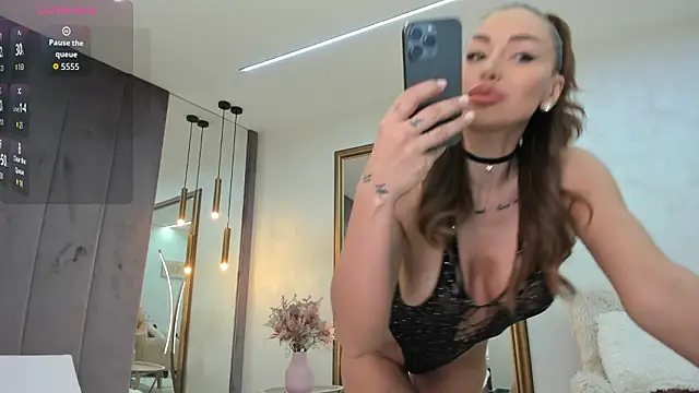 ElinaMoon  online show from 8, 3, 2026