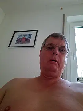 nackedei071 online show from 7, 5, 2026
