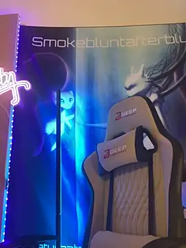 Smokebluntafterblunt online show from 25, 2, 2026