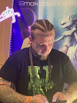 Smokebluntafterblunt online show from 12, 4, 2026