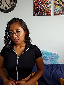 Camila Lopez1 online show from 15, 4, 2026