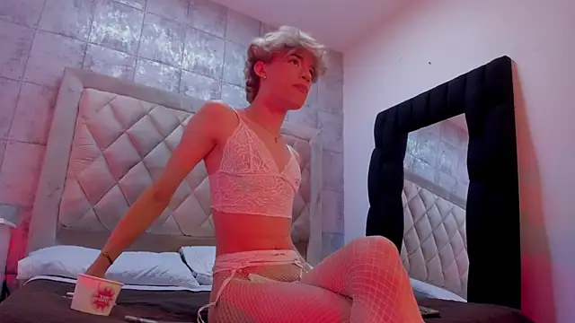 Snapshot of AngelDoll_1 chatting on 1, 3, 2026 AngelDoll 1 online show from 1, 3, 2026