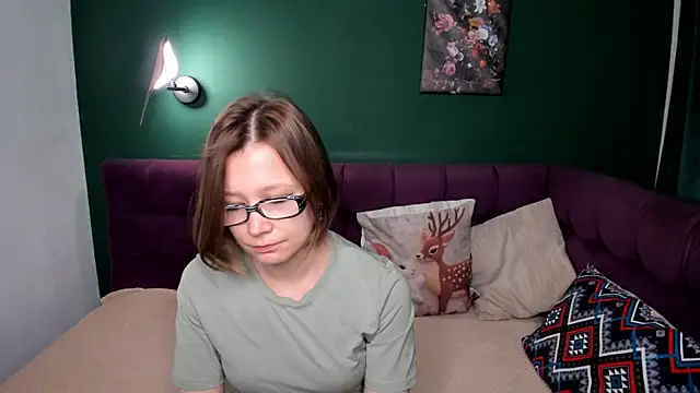 EmmaEthereal online show from 4, 4, 2026