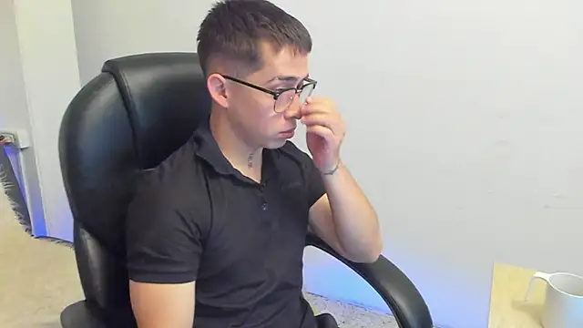 Tommas Jhonson online show from 24, 2, 2026