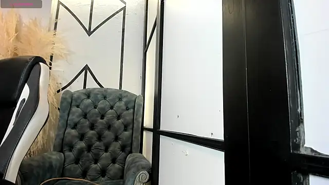 Snapshot of lorraineHunter chatting on 17, 2, 2026 lorraineHunter online show from 17, 2, 2026