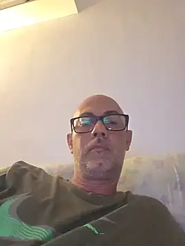 pareja47 online show from 1, 8, 2026