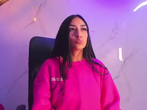 Snapshot of TiffanyDream8 chatting on 18, 2, 2026 TiffanyDream8 online show from 18, 2, 2026