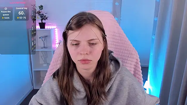 Snapshot of LesleySky chatting on 24, 2, 2026 LesleySky online show from 24, 2, 2026