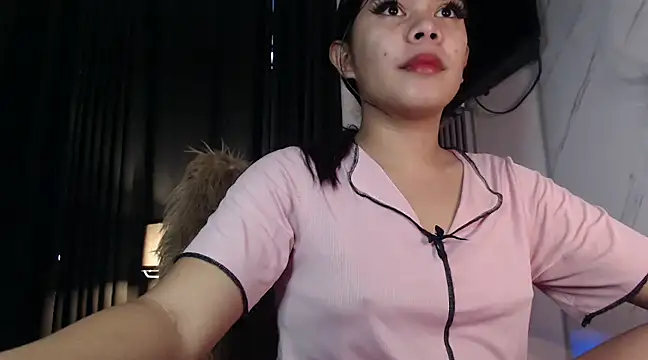 Snapshot of Mooree_naba chatting on 2, 3, 2025 Mooree naba online show from 2, 3, 2025