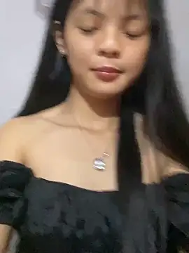 Snapshot of tenten110 chatting on 2, 3, 2026 tenten110 online show from 2, 3, 2026