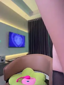 AnnyShore online show from 5, 5, 2026