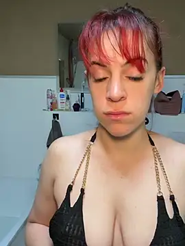 Snapshot of Roxysophie chatting on 5, 5, 2026 Roxysophie online show from 5, 5, 2026