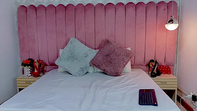 Sol Midelton online show from 12, 3, 2026