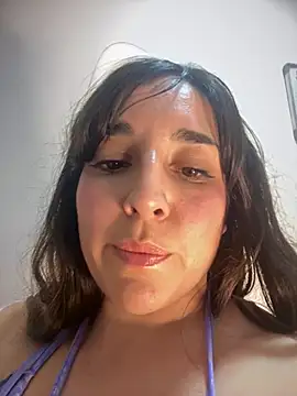 Snapshot of Latinaelisa chatting on 2, 5, 2026 Latinaelisa online show from 2, 5, 2026
