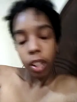 Snapshot of Roxilover chatting on 8, 2, 2026 Roxilover online show from 8, 2, 2026