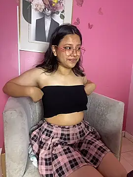 Snapshot of LilithRose_ chatting on 18, 2, 2026 LilithRose online show from 18, 2, 2026