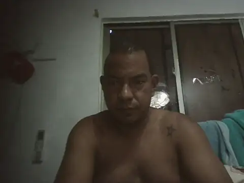Snapshot of Quillero18 chatting on 13, 2, 2026 Quillero18 online show from 13, 2, 2026