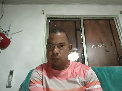 Snapshot of Quillero18 chatting on 25, 2, 2026 Quillero18 online show from 25, 2, 2026