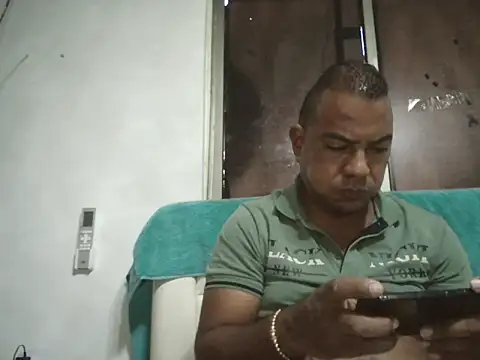 Snapshot of Quillero18 chatting on 26, 2, 2026 Quillero18 online show from 26, 2, 2026