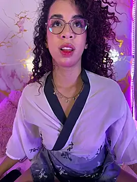 Woo isDaphne online show from 7, 3, 2026