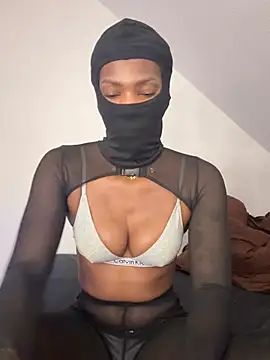 Snapshot of KiaraAmara chatting on 16, 2, 2026 KiaraAmara online show from 16, 2, 2026