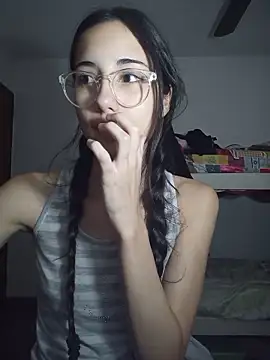 isaaabelaaa online show from 14, 4, 2026