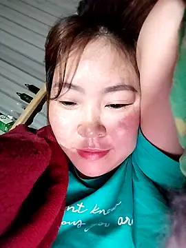 Snapshot of Yiyoongg chatting on 10, 2, 2026 Yiyoongg online show from 10, 2, 2026