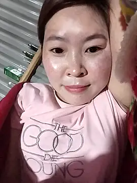 Snapshot of Yiyoongg chatting on 23, 2, 2026 Yiyoongg online show from 23, 2, 2026