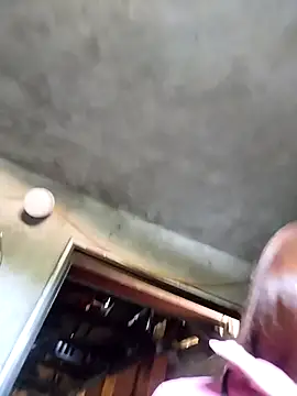 Yiyoongg online show from 8, 4, 2026