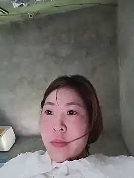Snapshot of Yiyoongg chatting on 29, 6, 2026 Yiyoongg online show from 29, 6, 2026