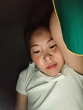 Snapshot of Yiyoongg chatting on 14, 7, 2026 Yiyoongg online show from 14, 7, 2026