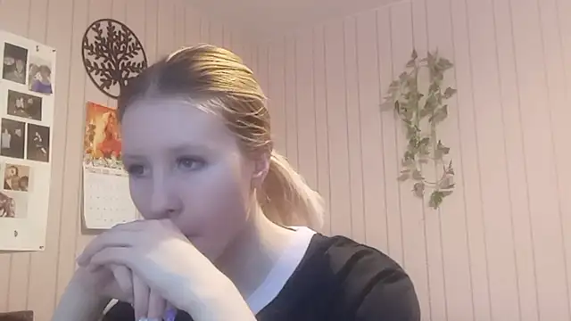 RunawayBr1de online show from 22, 2, 2026