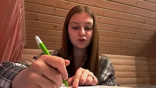 Snapshot of TessSamul chatting on 9, 4, 2026 TessSamul online show from 9, 4, 2026