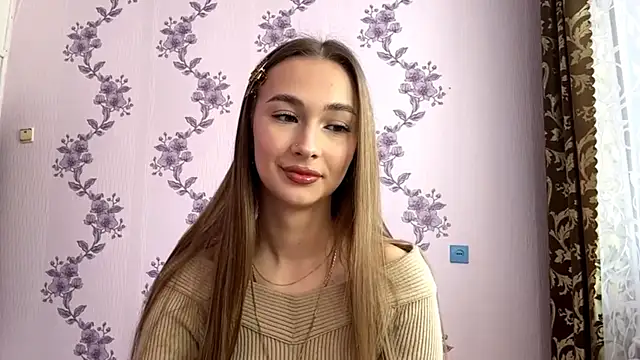 LacieHelaire online show from 28, 2, 2026