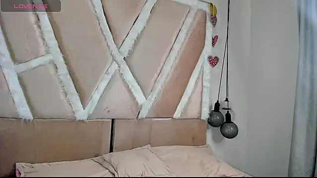 Alexaalove 1 online show from 28, 4, 2026