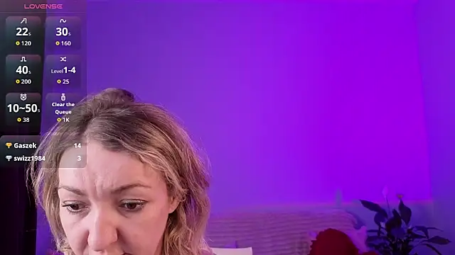 Snapshot of ScarletBloo chatting on 12, 2, 2026 ScarletBloo online show from 12, 2, 2026