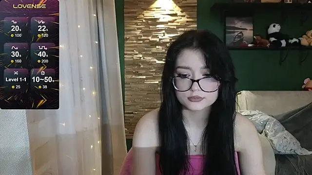 Snapshot of Whitney11_1131 chatting on 20, 2, 2026 Whitney11 1131 online show from 20, 2, 2026