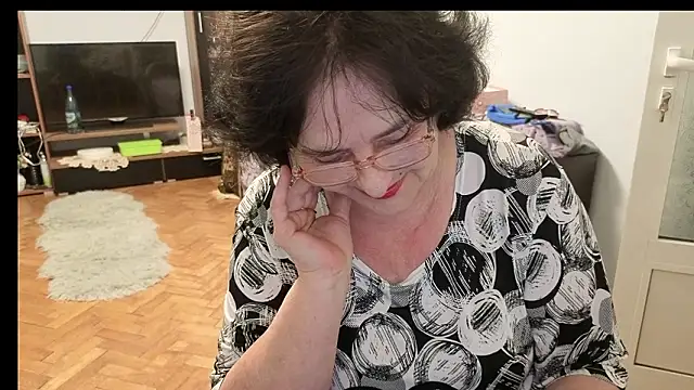 xMaryxAnne online show from 11, 3, 2026