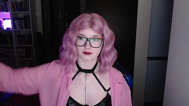 LunaXcherry online show from 25, 3, 2026