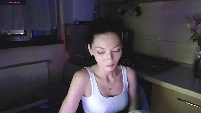 Snapshot of AyanaGrumpix chatting on 8, 6, 2026 AyanaGrumpix online show from 8, 6, 2026