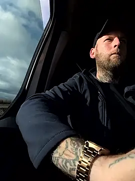 dave32000 online show from 16, 2, 2026