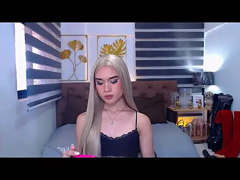 JuicyCockThea online show from 9, 4, 2026