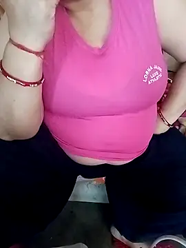 Snapshot of Simran_008 chatting on 10, 4, 2026 Simran 008 online show from 10, 4, 2026