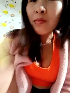 Snapshot of Ella_lee18 chatting on 18, 2, 2026 Ella lee18 online show from 18, 2, 2026